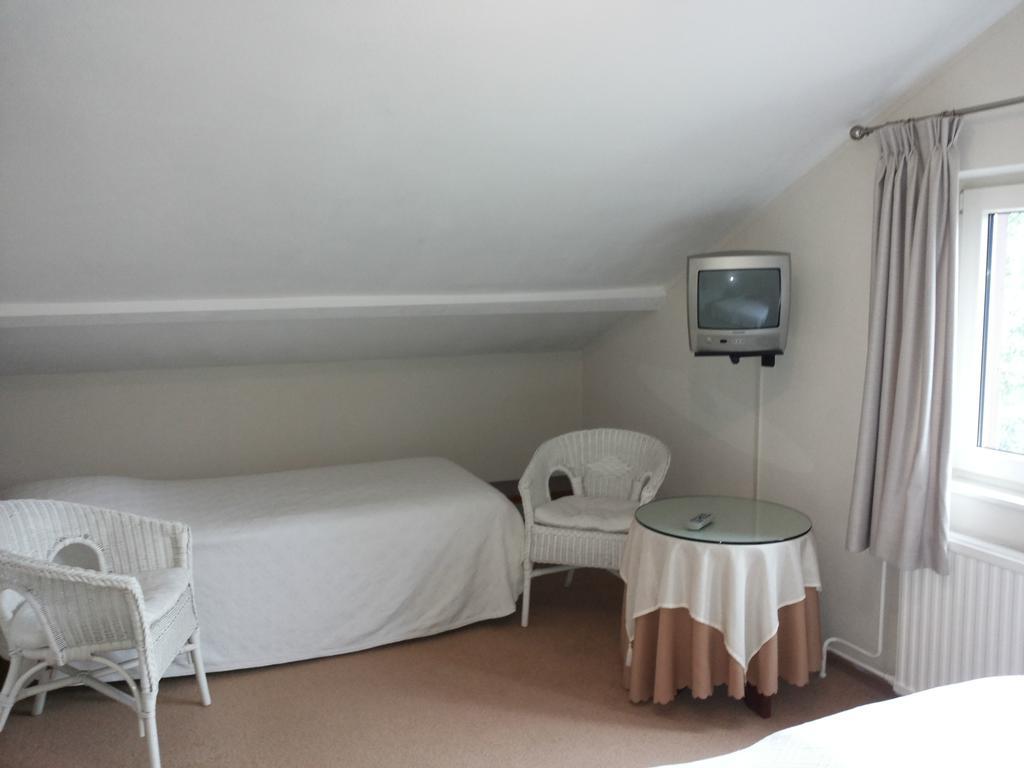 Hotel De Eik Valkenburg aan de Geul ภายนอก รูปภาพ